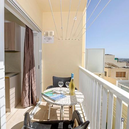 Summer Breeze Comfort Sunny Apartments Close To The Sandy Beaches - By Getawaysmalta Mellieha Exterior photo
